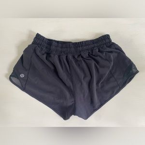 Black Lululemon Hotty Hot Shorts 2.5